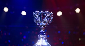 S15总决赛：Knight分均伤害登顶，Chovy补刀领先群雄